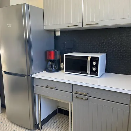 Lumineux Et Spacieux Au Centre De - Fr-1-738-44 Apartamento