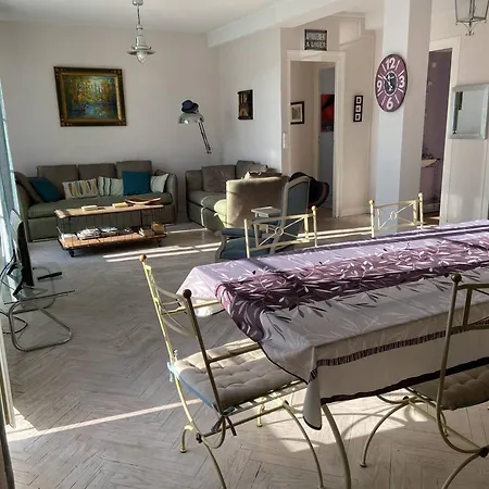 Lumineux Et Spacieux Au Centre De - Fr-1-738-44 Apartamento *