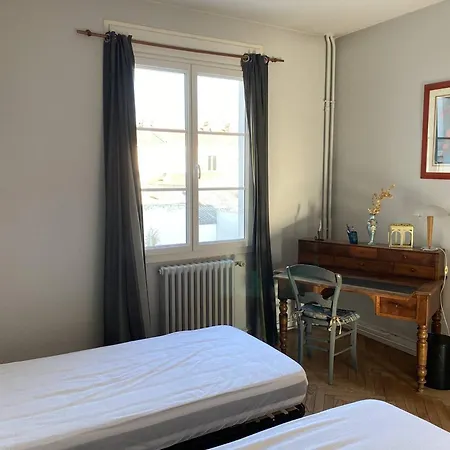 Lumineux Et Spacieux Au Centre De - Fr-1-738-44 로양